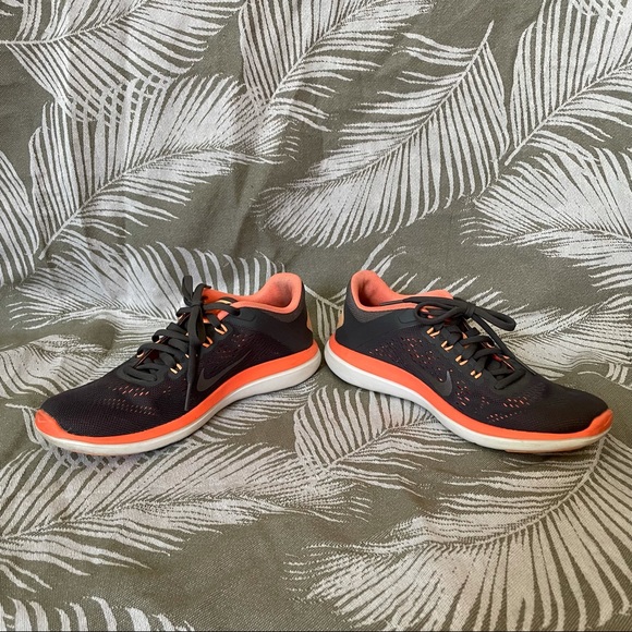 Nike Flex Run Women's Running Shoes - Picture 4 of 9